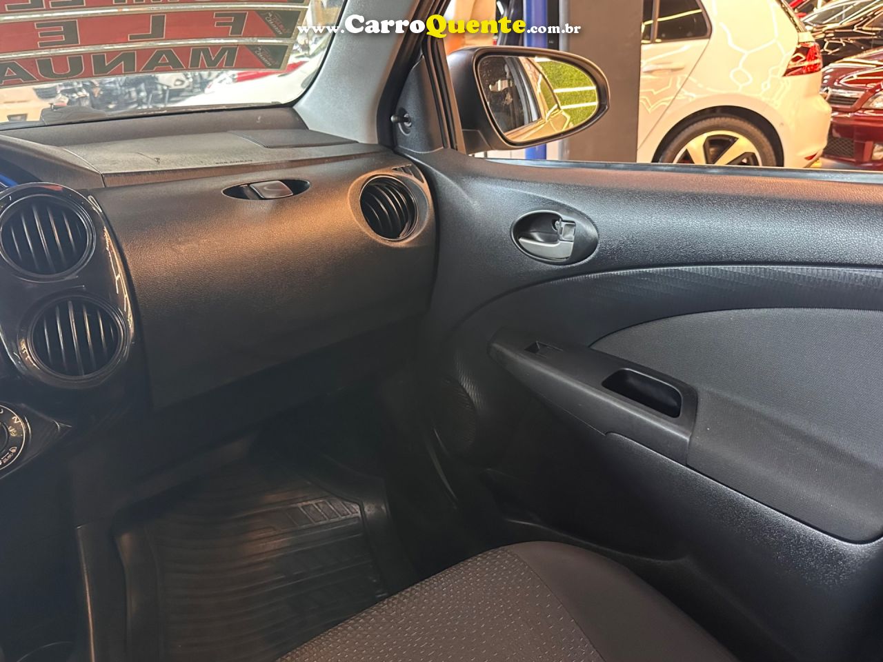 TOYOTA ETIOS 1.3 16V 2014 - Loja
