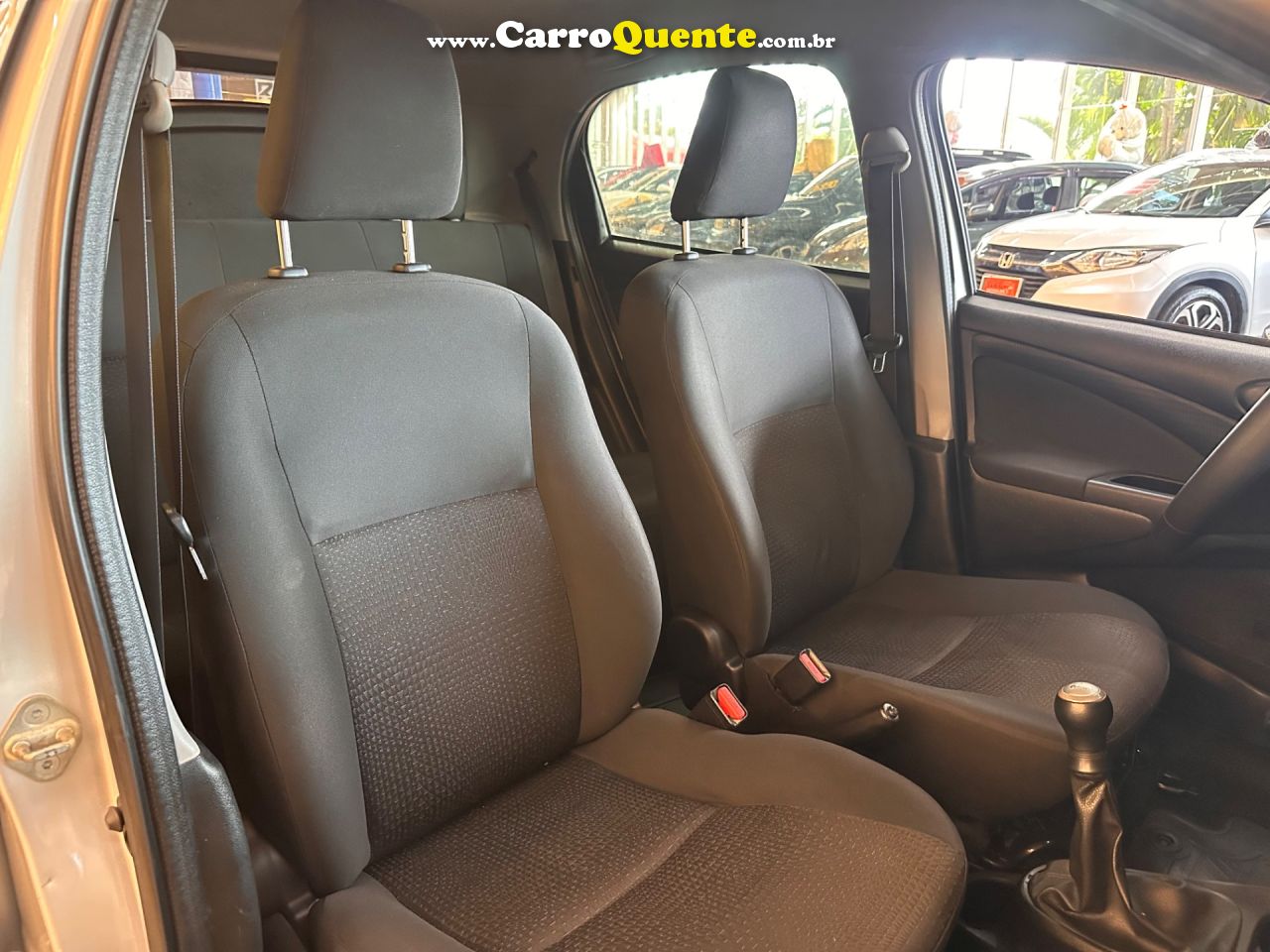 TOYOTA ETIOS 1.3 16V 2014 - Loja