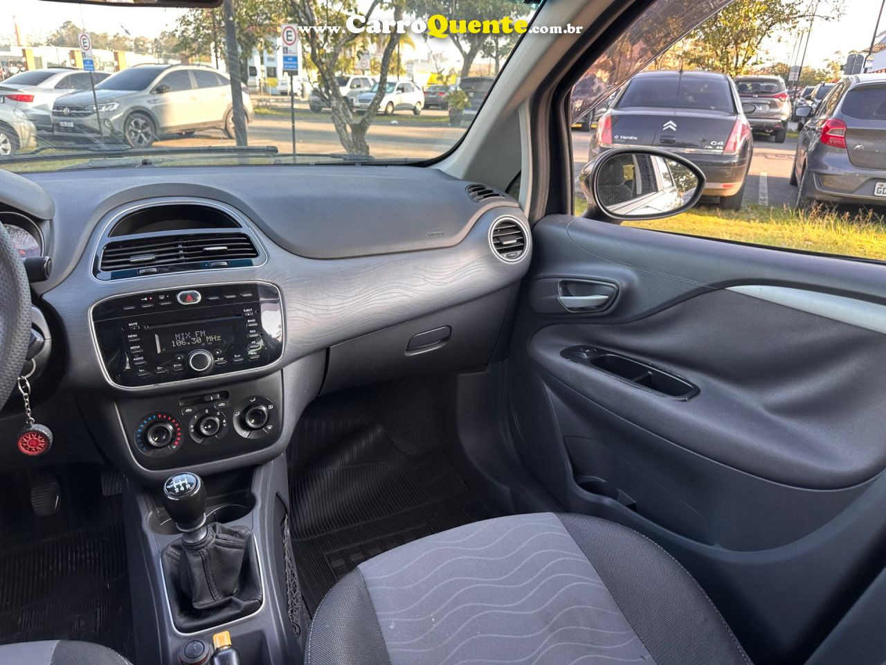 FIAT PUNTO 1.6 ESSENCE 16V 2015 - Loja