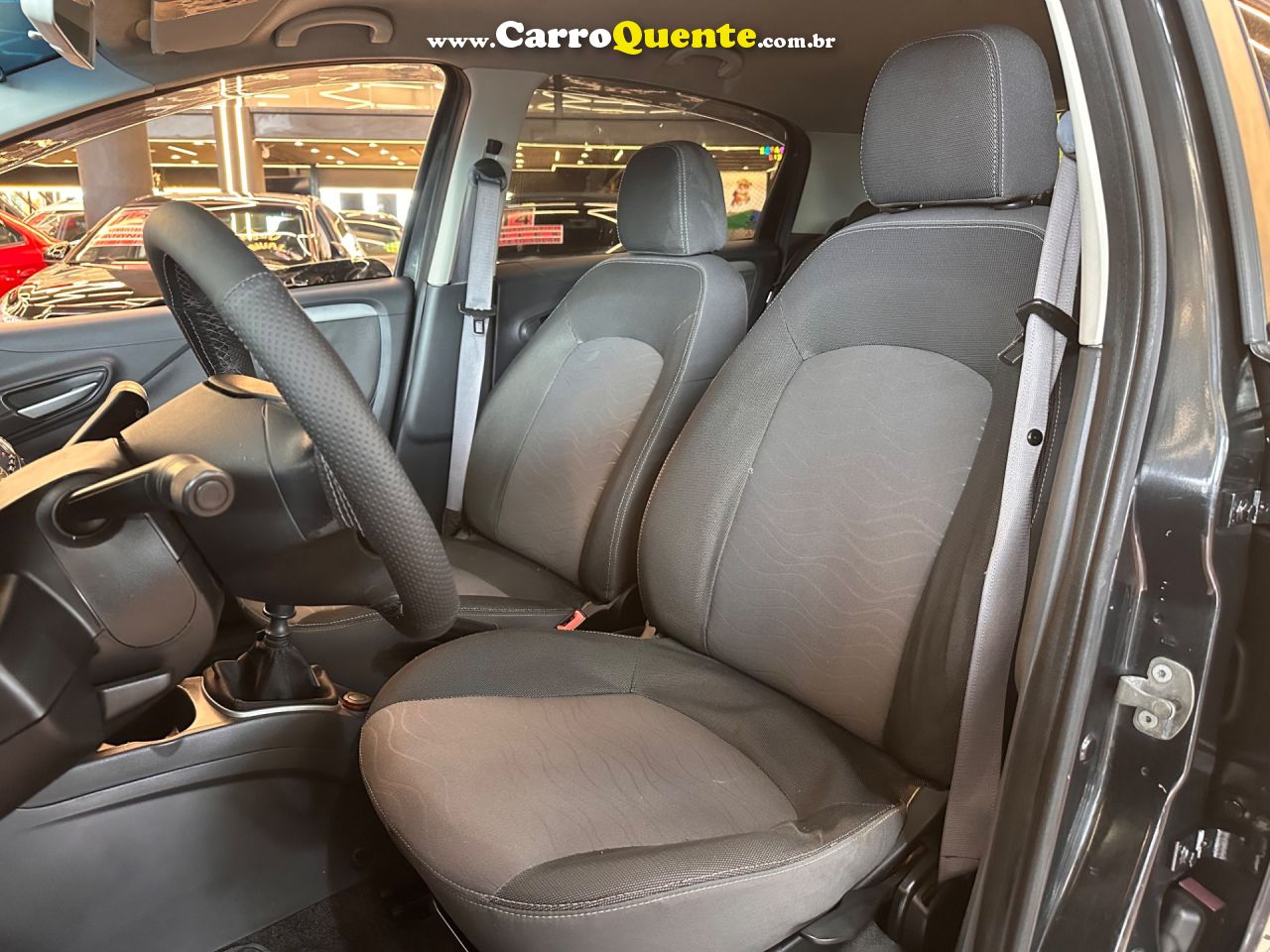 FIAT PUNTO 1.6 ESSENCE 16V 2015 - Loja