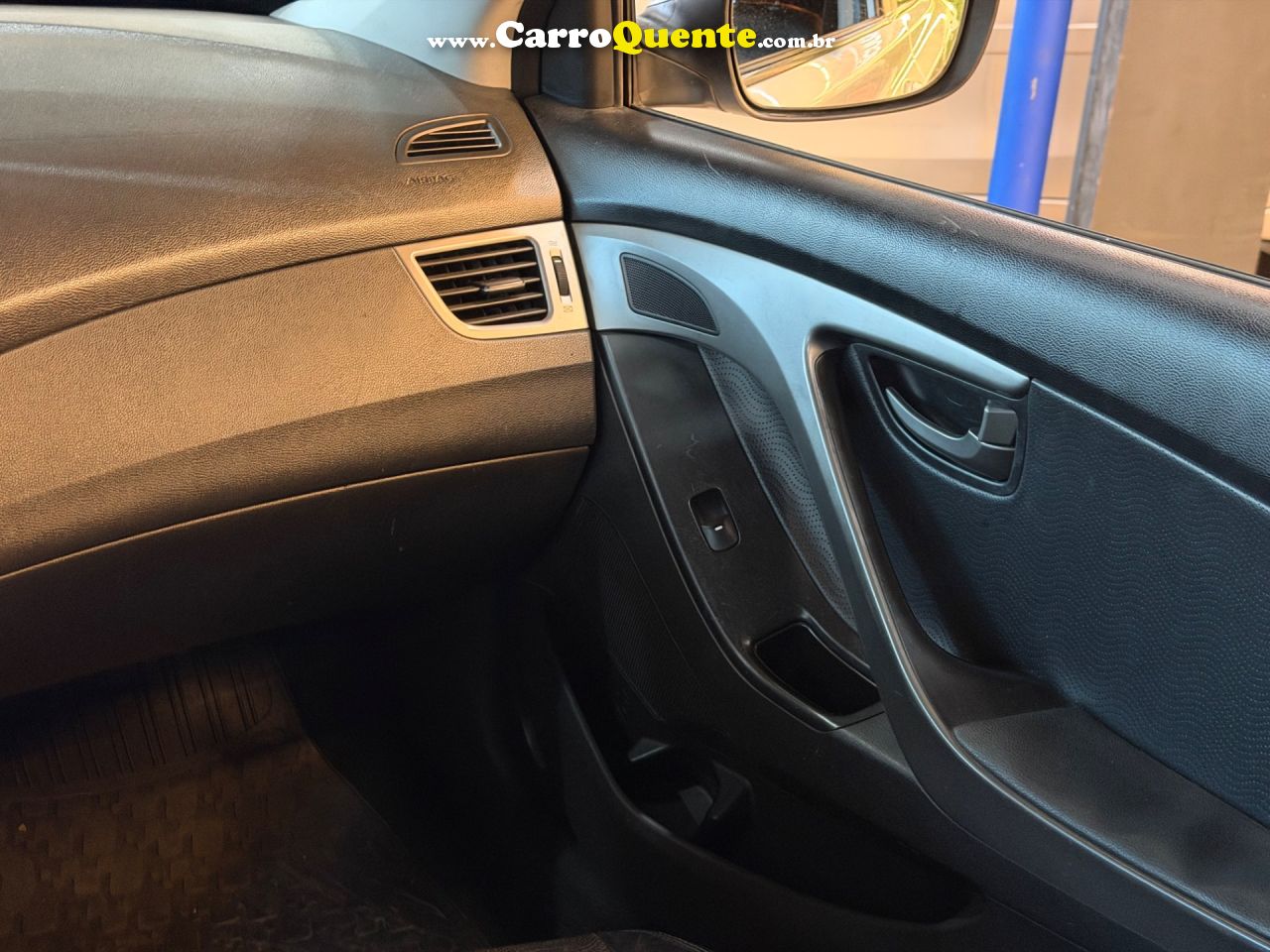 HYUNDAI ELANTRA 1.8 GLS 16V 2013 - Loja