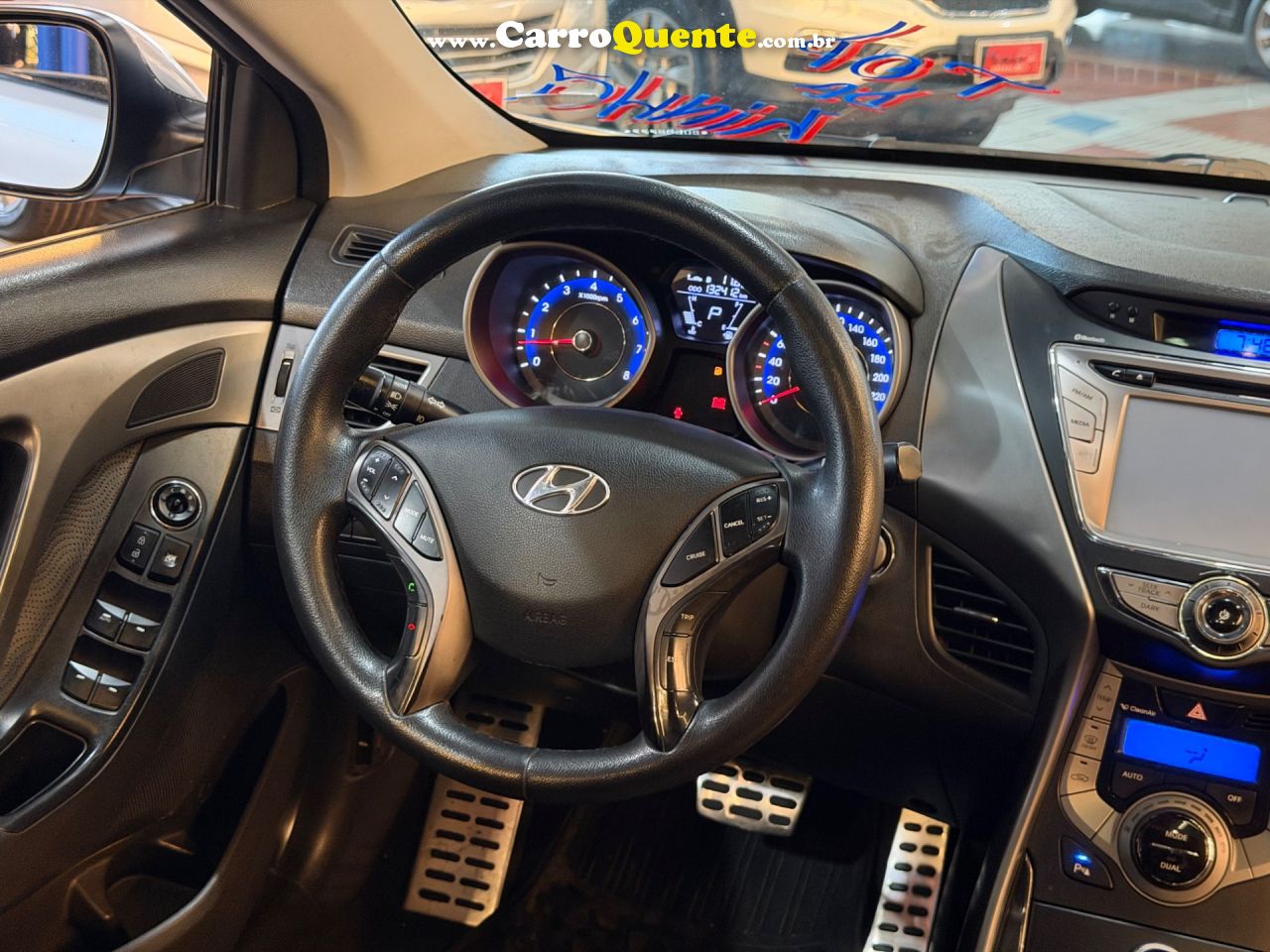 HYUNDAI ELANTRA 1.8 GLS 16V 2013 - Loja