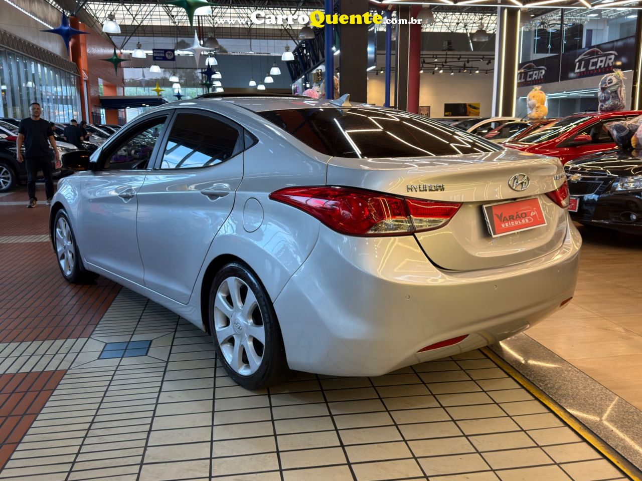 HYUNDAI ELANTRA 1.8 GLS 16V 2013 - Loja
