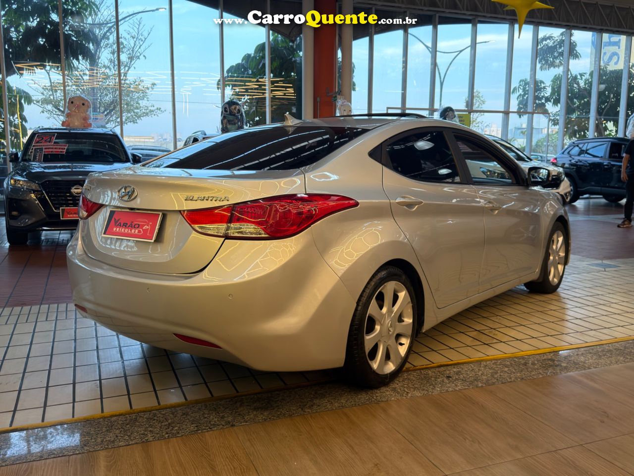 HYUNDAI ELANTRA 1.8 GLS 16V 2013 - Loja