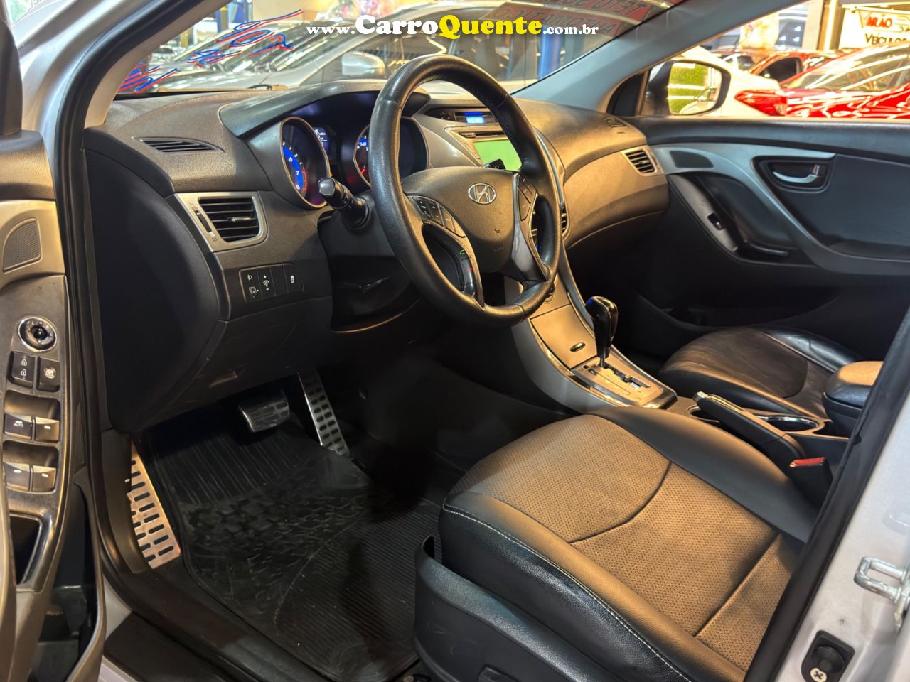 HYUNDAI ELANTRA 1.8 GLS 16V 2013 - Loja