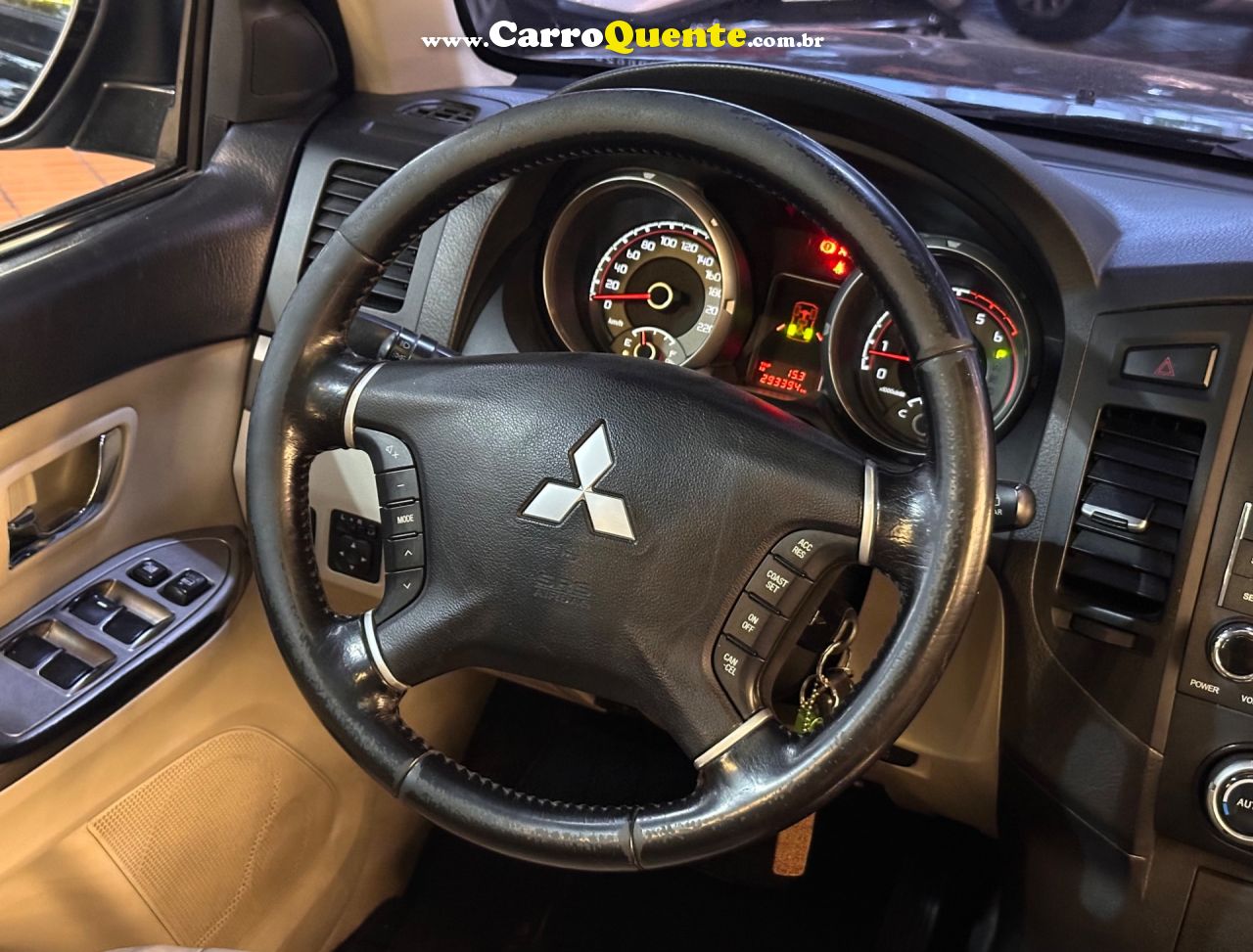 MITSUBISHI PAJERO FULL 3.2 HPE 4X4 16V TURBO INTERCOOLER 2013 - Loja