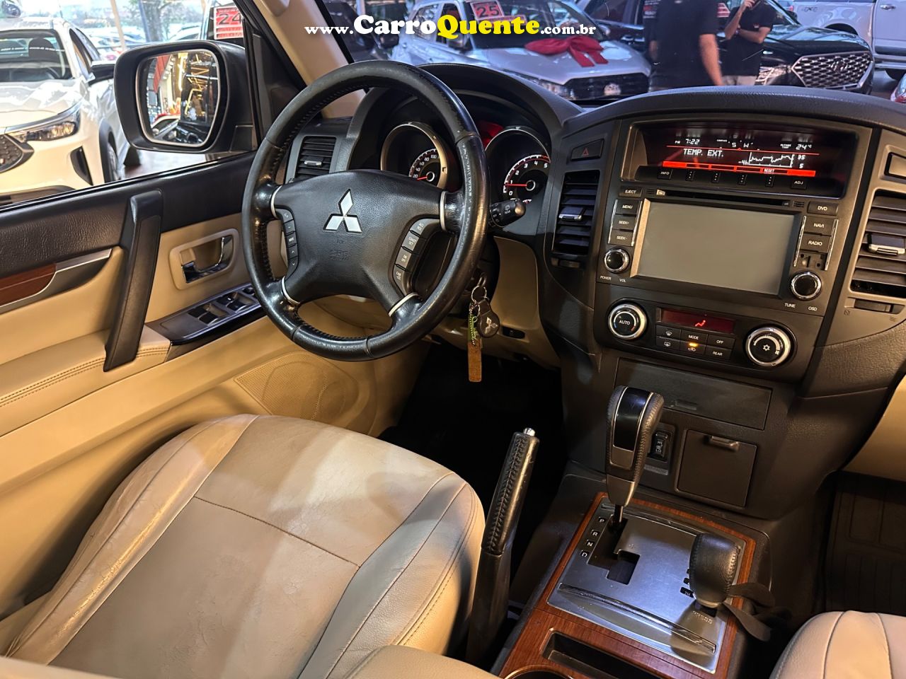 MITSUBISHI PAJERO FULL 3.2 HPE 4X4 16V TURBO INTERCOOLER 2013 - Loja