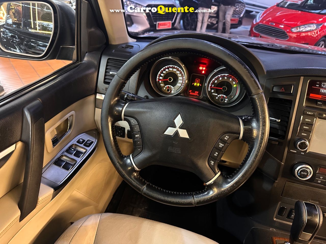 MITSUBISHI PAJERO FULL 3.2 HPE 4X4 16V TURBO INTERCOOLER 2013 - Loja