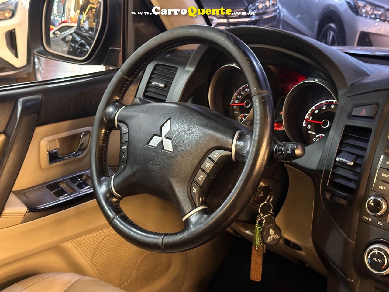 MITSUBISHI PAJERO FULL 3.2 HPE 4X4 16V TURBO INTERCOOLER 2013 - Loja