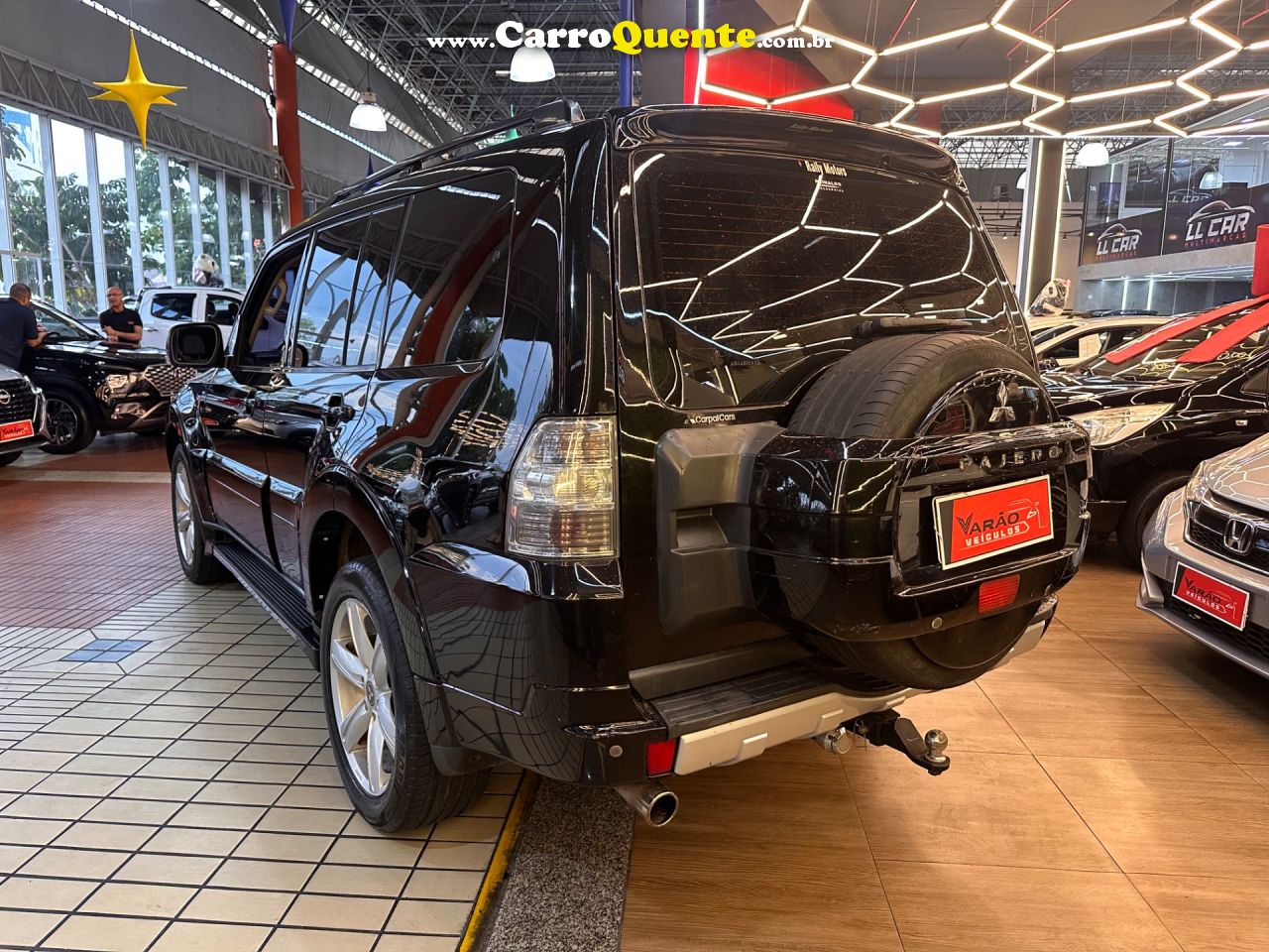MITSUBISHI PAJERO FULL 3.2 HPE 4X4 16V TURBO INTERCOOLER 2013 - Loja