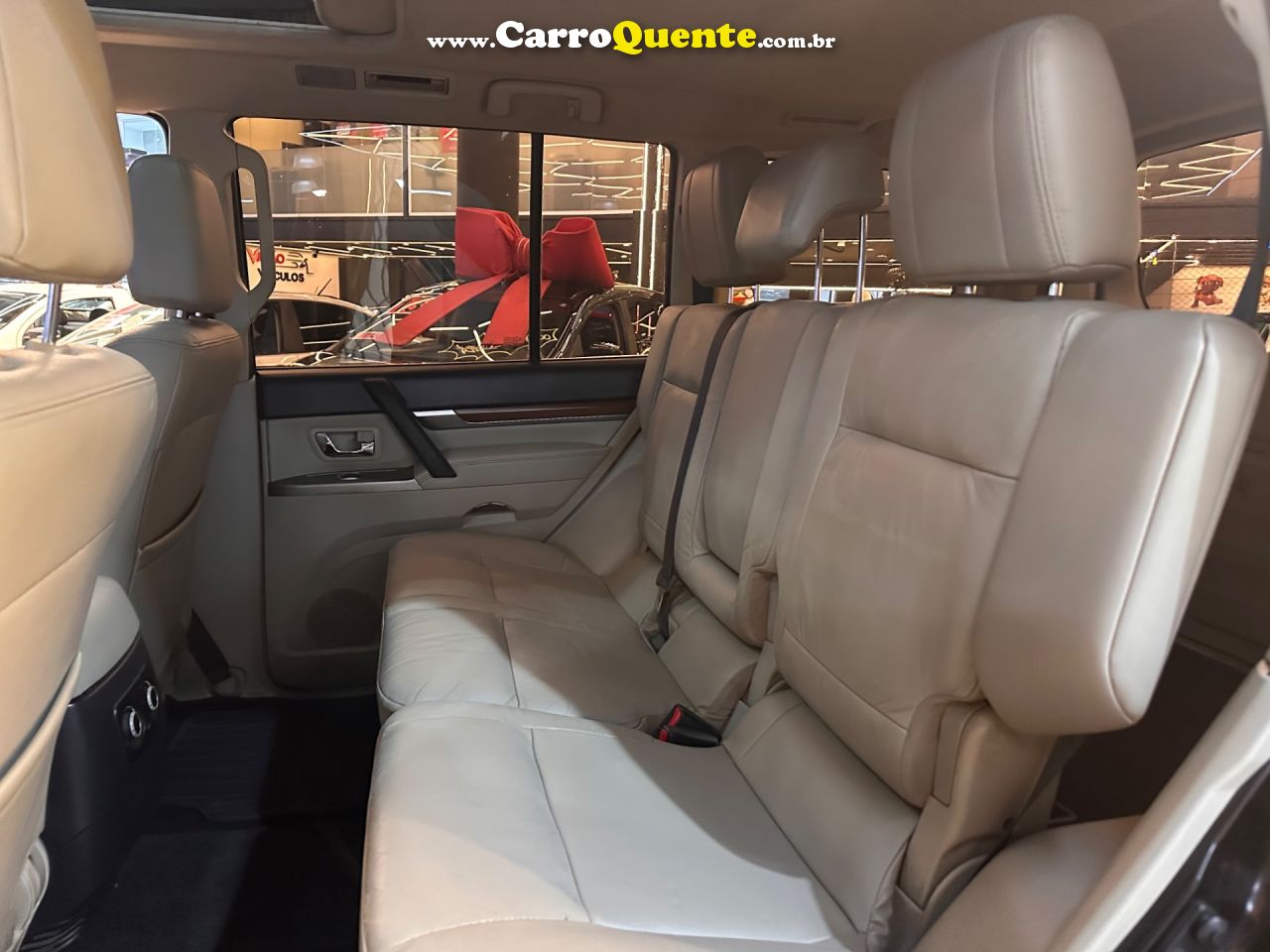 MITSUBISHI PAJERO FULL 3.2 HPE 4X4 16V TURBO INTERCOOLER 2013 - Loja