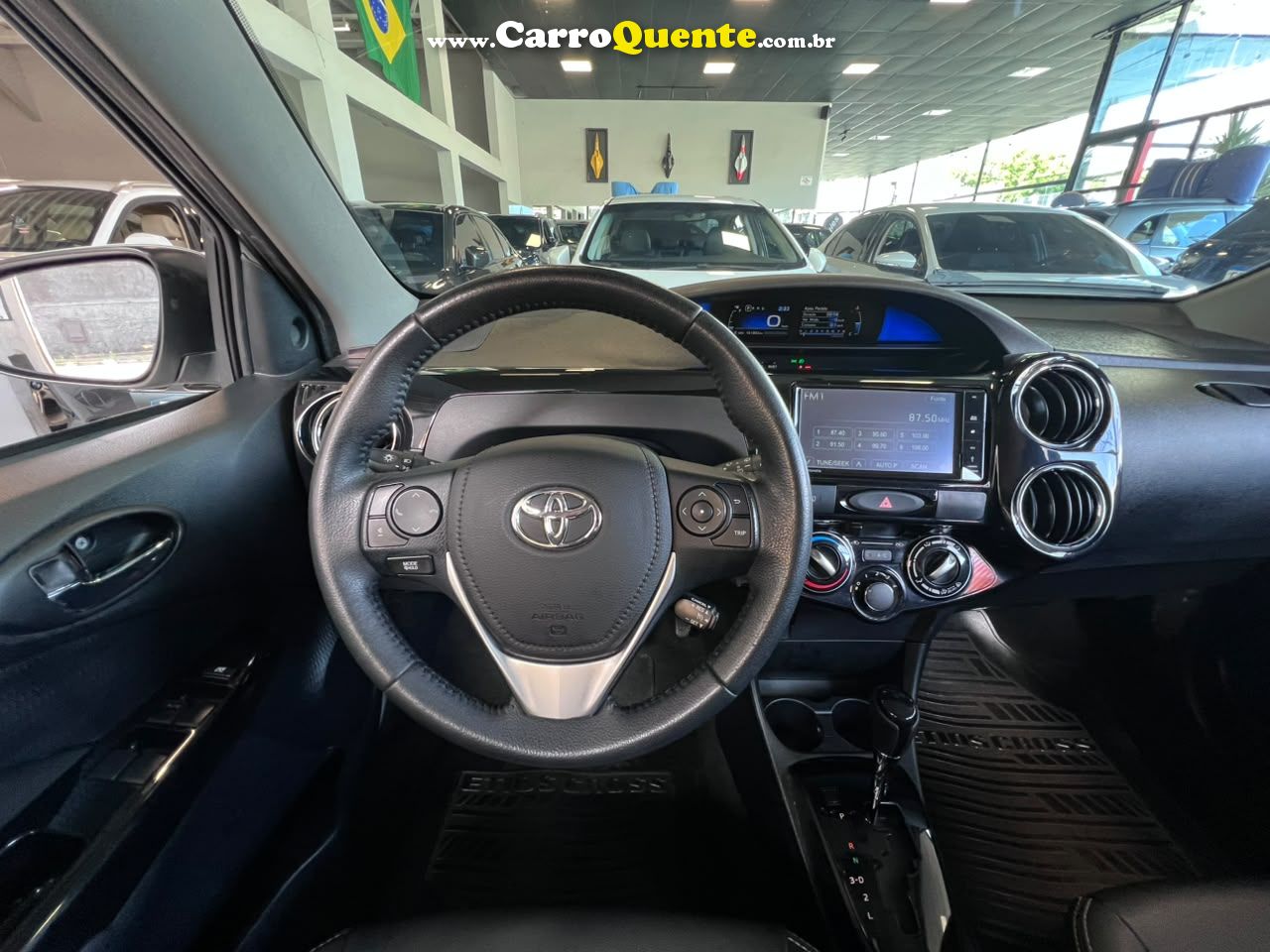 TOYOTA ETIOS CROSS 1.5 16V 2017 - Loja