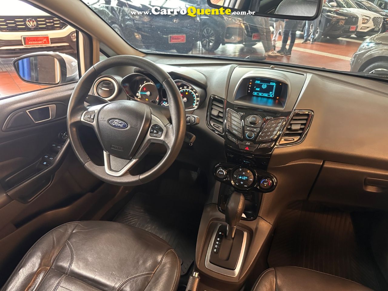 FORD FIESTA 1.6 SE HATCH 16V 2014 - Loja