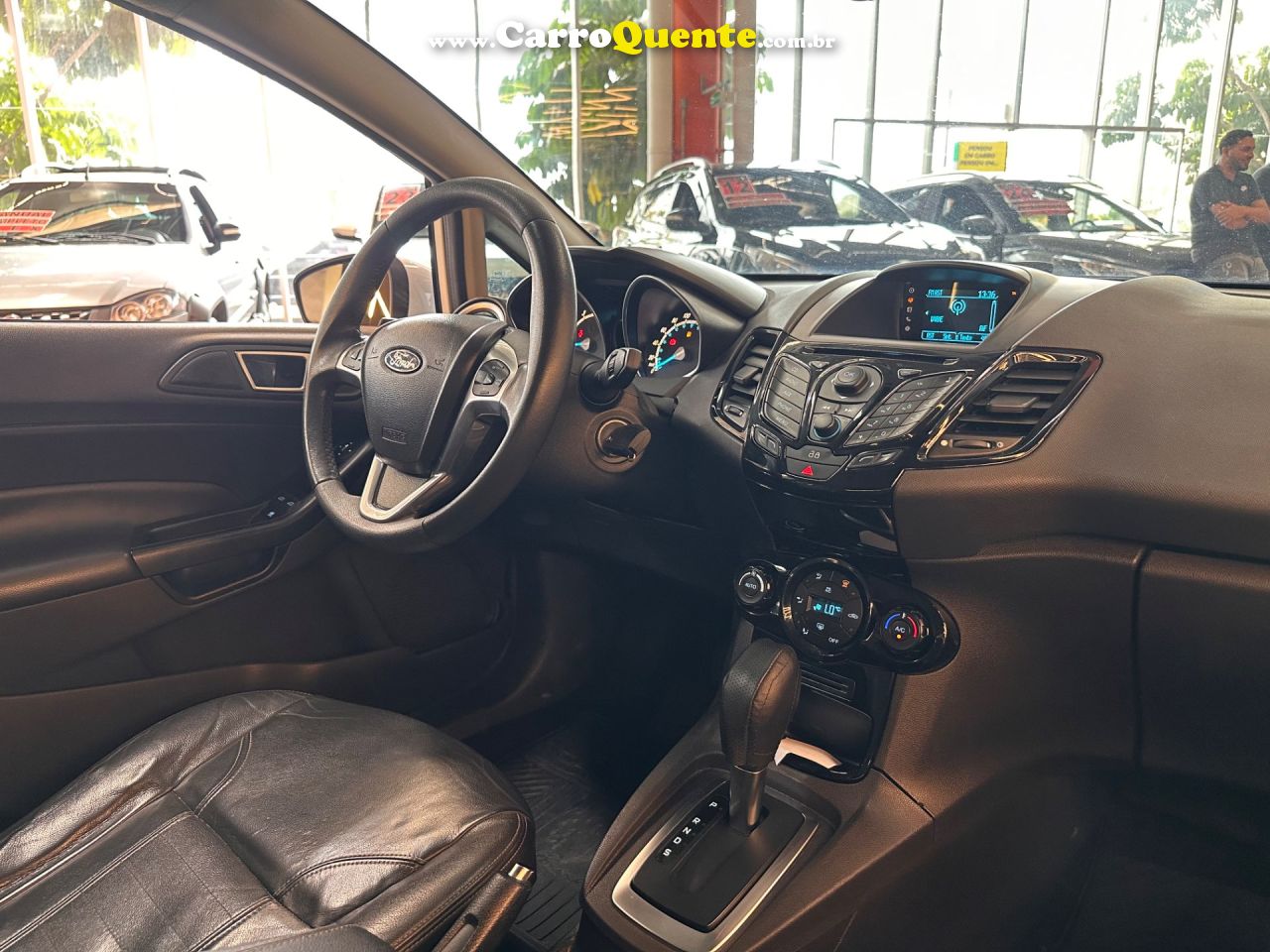 FORD FIESTA 1.6 SE HATCH 16V 2014 - Loja