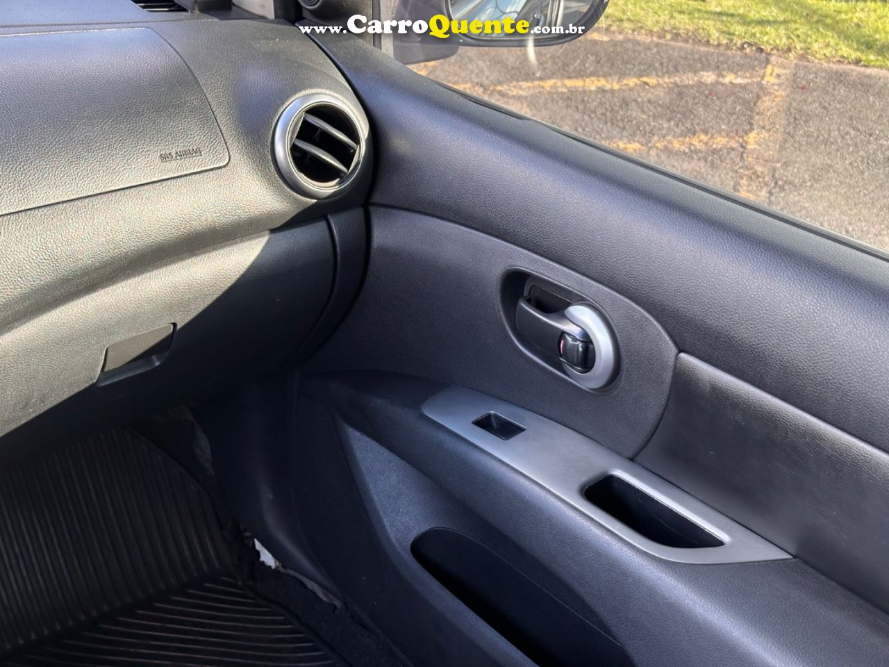 NISSAN LIVINA 1.8 SL X-GEAR 16V 2012 - Loja