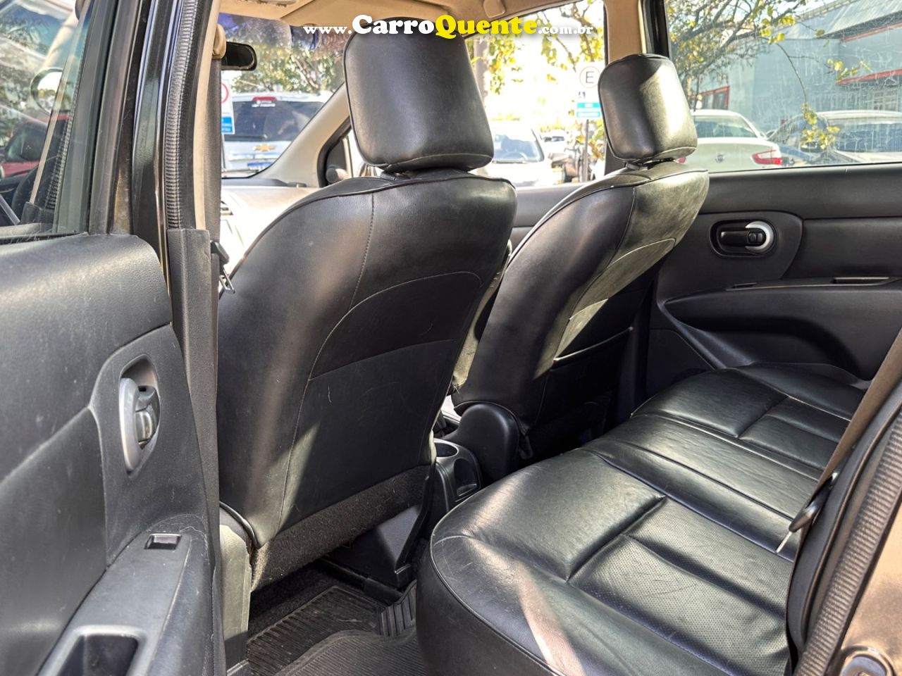 NISSAN LIVINA 1.8 SL X-GEAR 16V 2012 - Loja