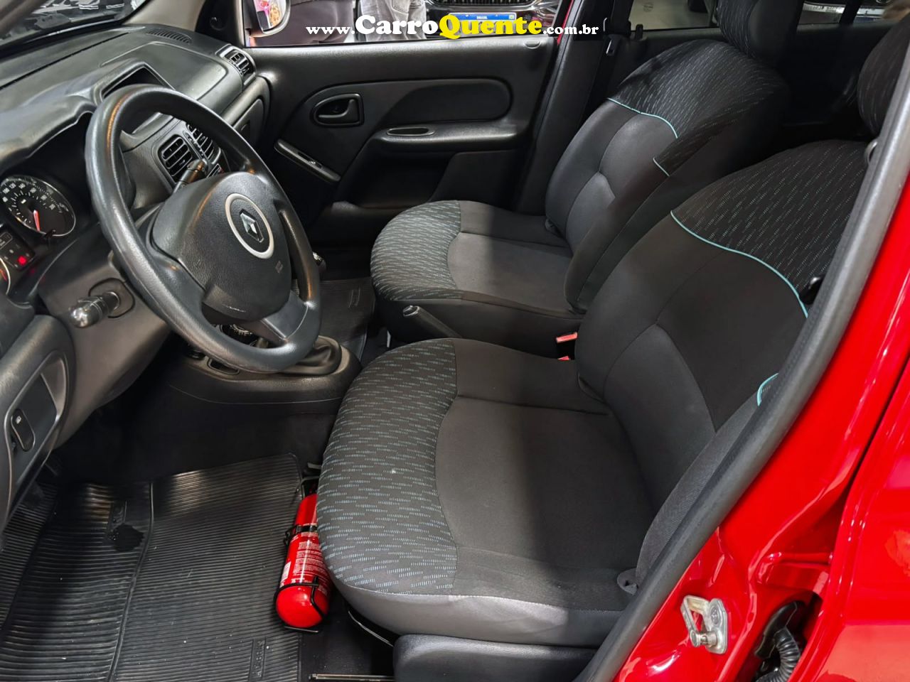 RENAULT CLIO 1.0 EXPRESSION 16V 2016 - Loja
