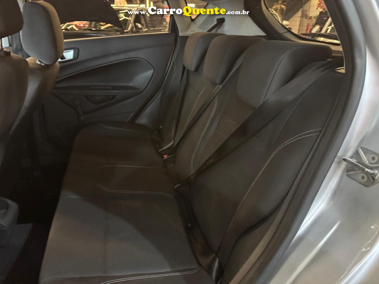 FORD FIESTA 1.6 SE HATCH 16V 2017 - Loja