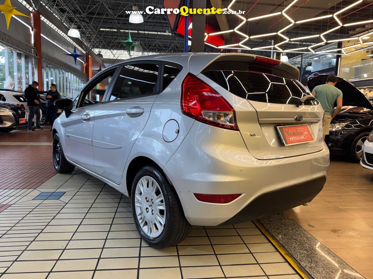 FORD FIESTA 1.6 SE HATCH 16V 2017 - Loja