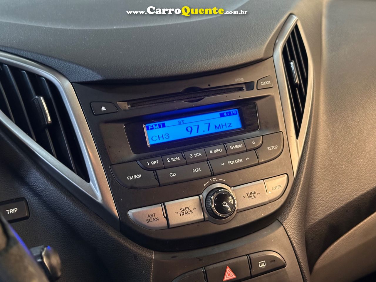 HYUNDAI HB20 1.6 PREMIUM 16V 2013 - Loja