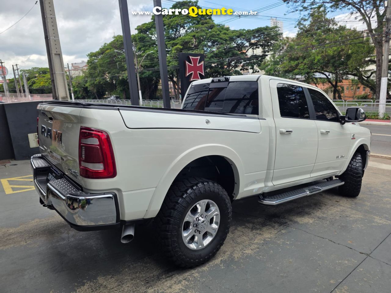 RAM   2500 LARAMIE  6.7 TDI  CD 4X4 DIESEL   BRANCO 2020 6.7 DIESEL - Loja