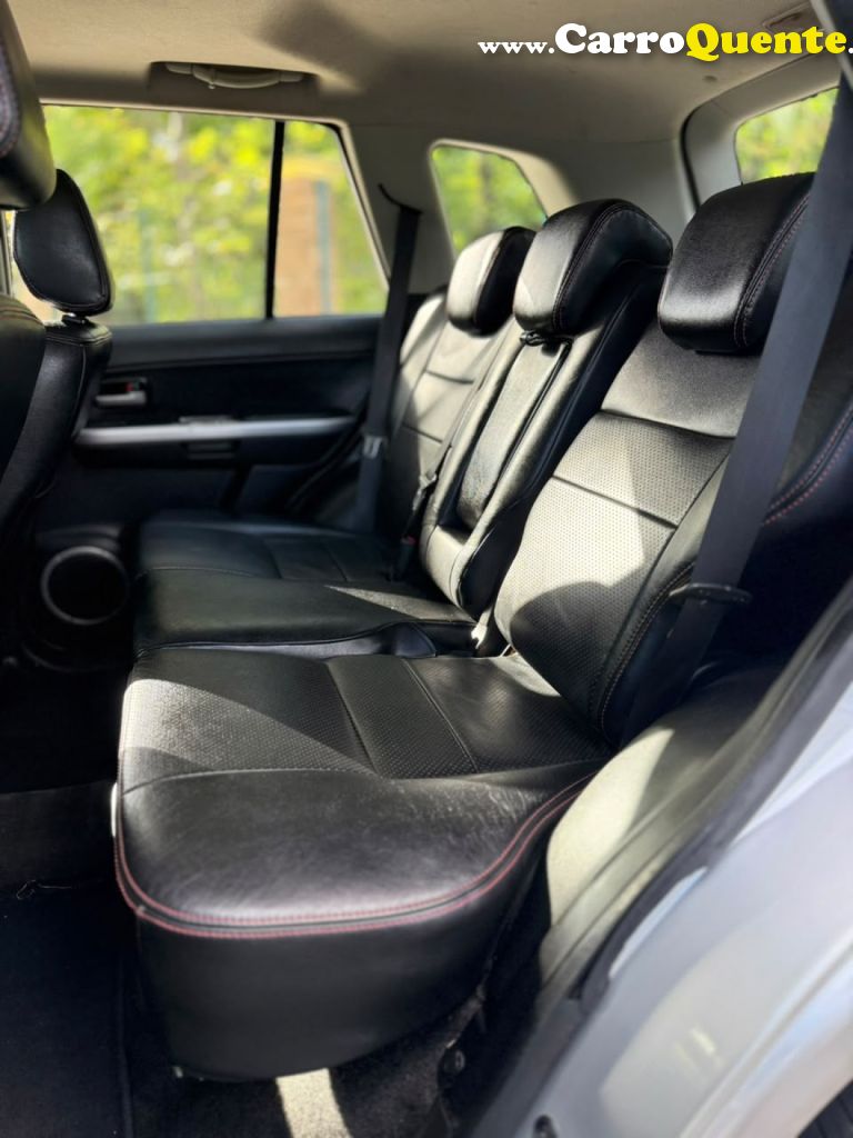 SUZUKI   GRAND VITARA L.EDI. 2.0 16V 4X24X4 AUT.   PRATA 2014 2.0 GASOLINA - Loja