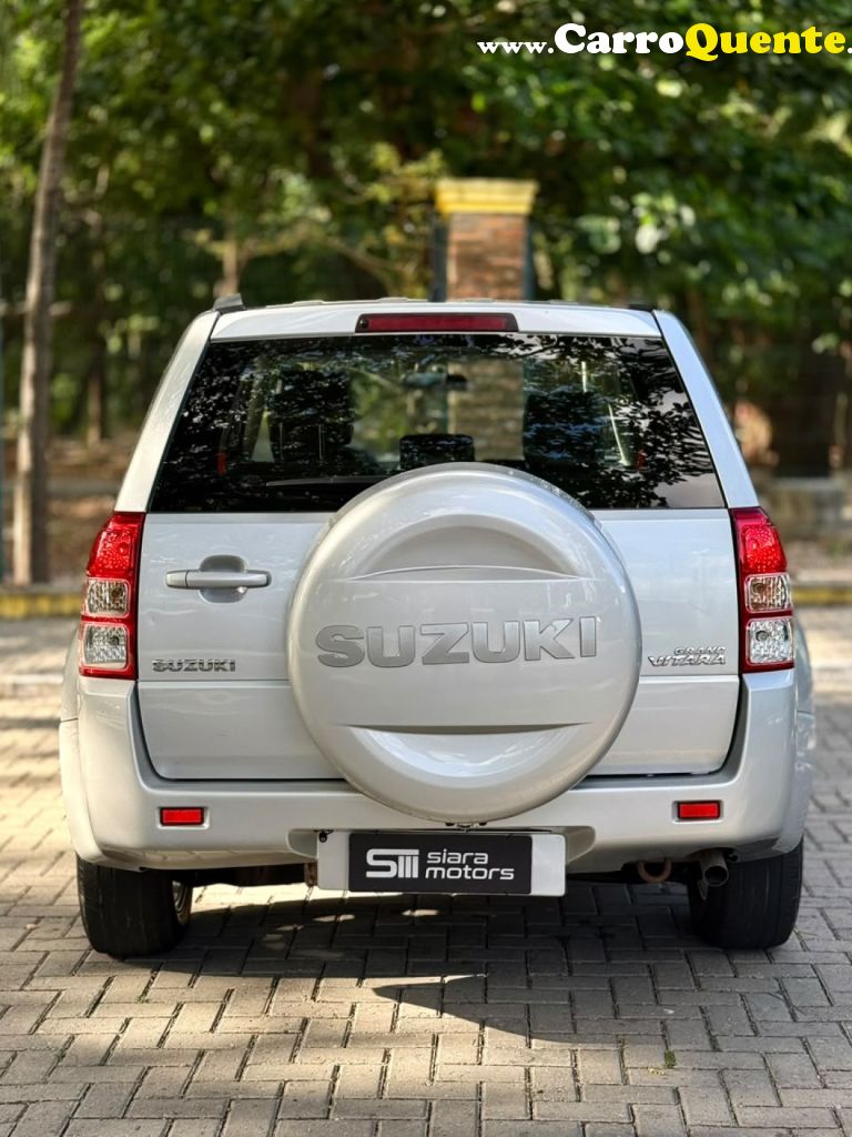 SUZUKI   GRAND VITARA L.EDI. 2.0 16V 4X24X4 AUT.   PRATA 2014 2.0 GASOLINA - Loja