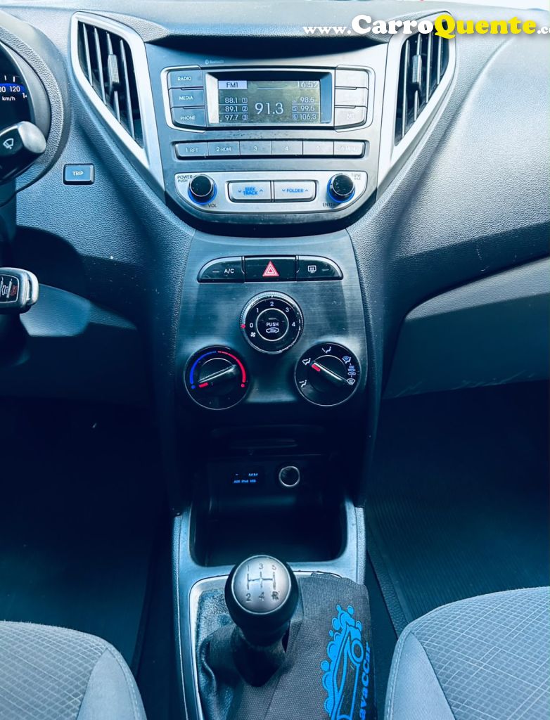 HYUNDAI   HB20S C.PLUSC.STYLE1.0 FLEX 12V MEC. 4P   PRATA 2018 1.0 FLEX - Loja