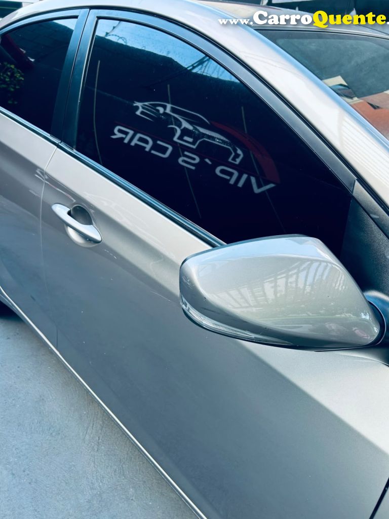 HYUNDAI   HB20S C.PLUSC.STYLE1.0 FLEX 12V MEC. 4P   PRATA 2018 1.0 FLEX - Loja