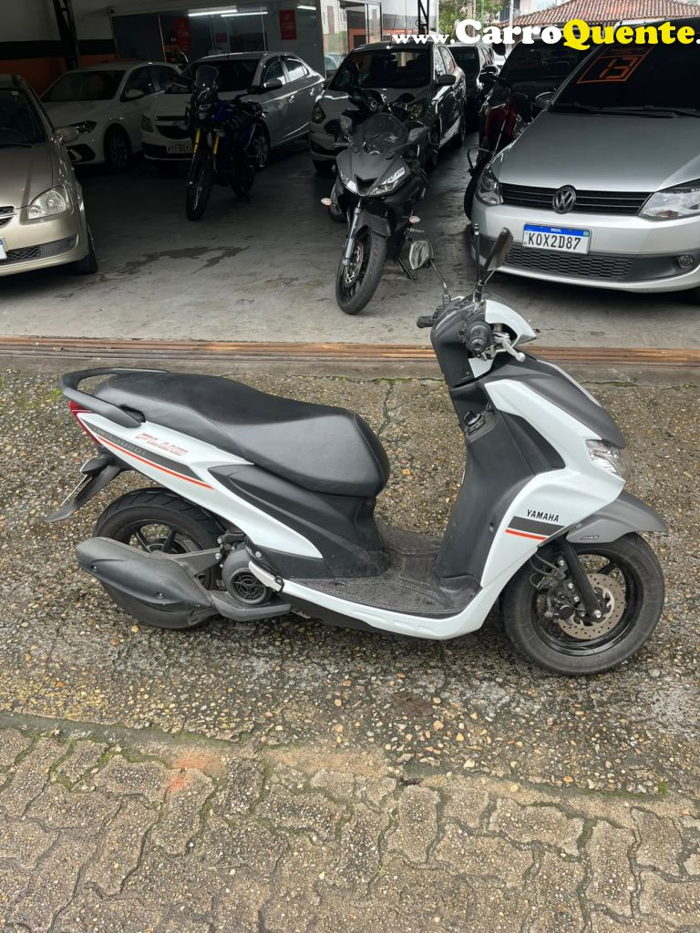 YAMAHA    FLUO 125   BRANCO 2024 2 GASOLINA - Loja