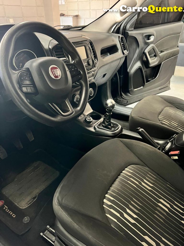 FIAT   TORO FREEDOM 2.0 16V 4X2 TB DIESEL MEC.   PRETO 2017 2.0 DIESEL - Loja