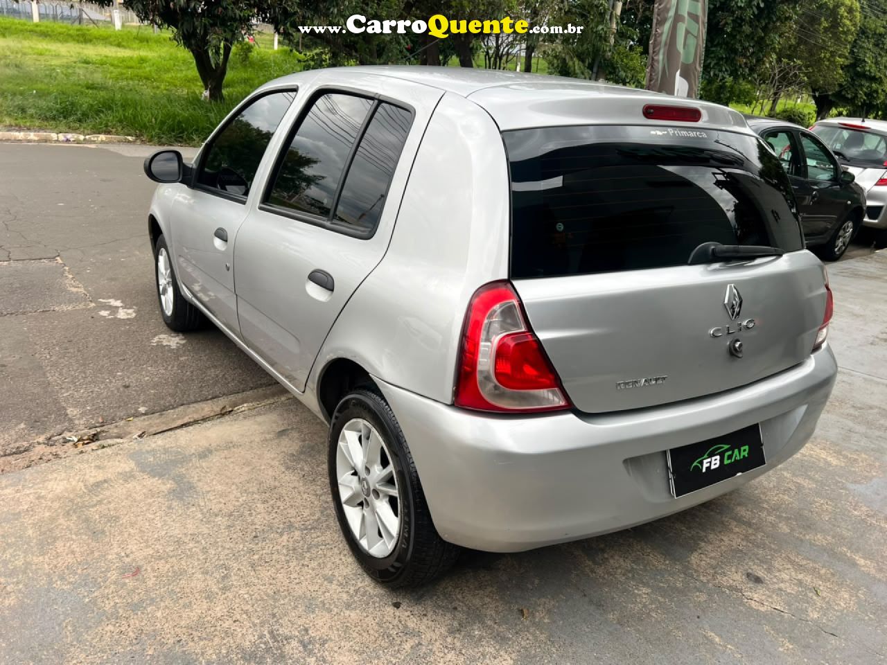 RENAULT   CLIO RNALIZÉEXPR.1.0 HI-POWER 16V 5P   PRATA 2015 1.0 FLEX - Loja