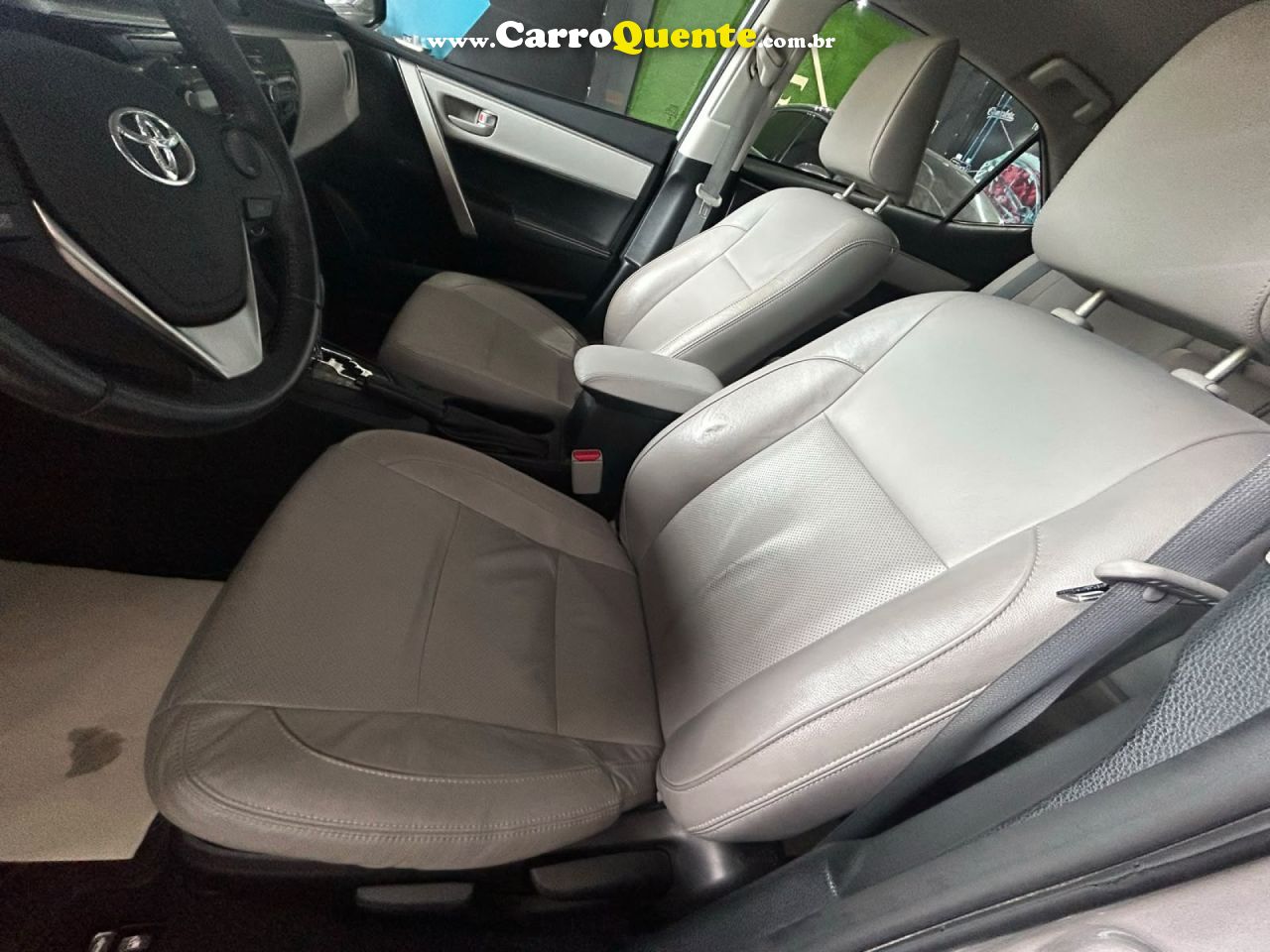 TOYOTA   COROLLA GLI 1.8 FLEX 16V  AUT.   PRATA 2017 1.8 FLEX - Loja