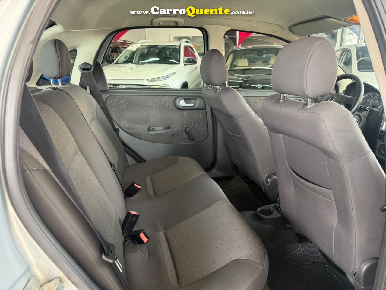 CHEVROLET   CORSA SED. PREMIUM 1.4 8V ECONOFLEX 4P   PRATA 2009 1.4 GASOLINA - Loja