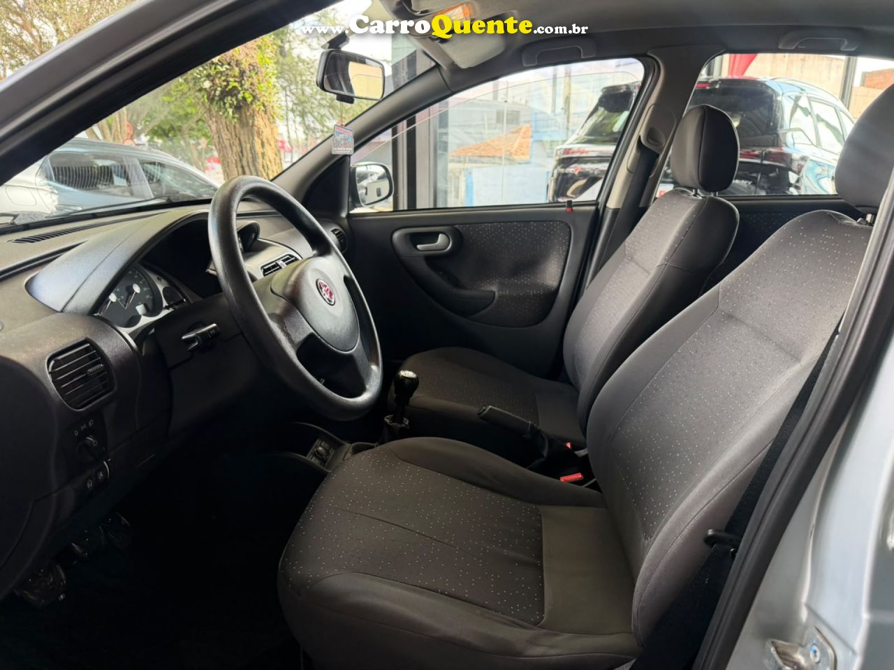 CHEVROLET   CORSA SED. PREMIUM 1.4 8V ECONOFLEX 4P   PRATA 2009 1.4 GASOLINA - Loja