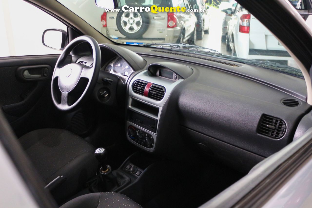 CHEVROLET   CORSA SED. PREMIUM 1.4 8V ECONOFLEX 4P   PRATA 2010 1.4 FLEX - Loja