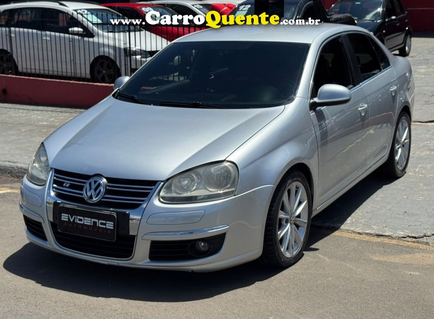 Volkswagen JETTA 2.5 I 20V 150CV GASOLINA 4P TIPTRONIC - Loja