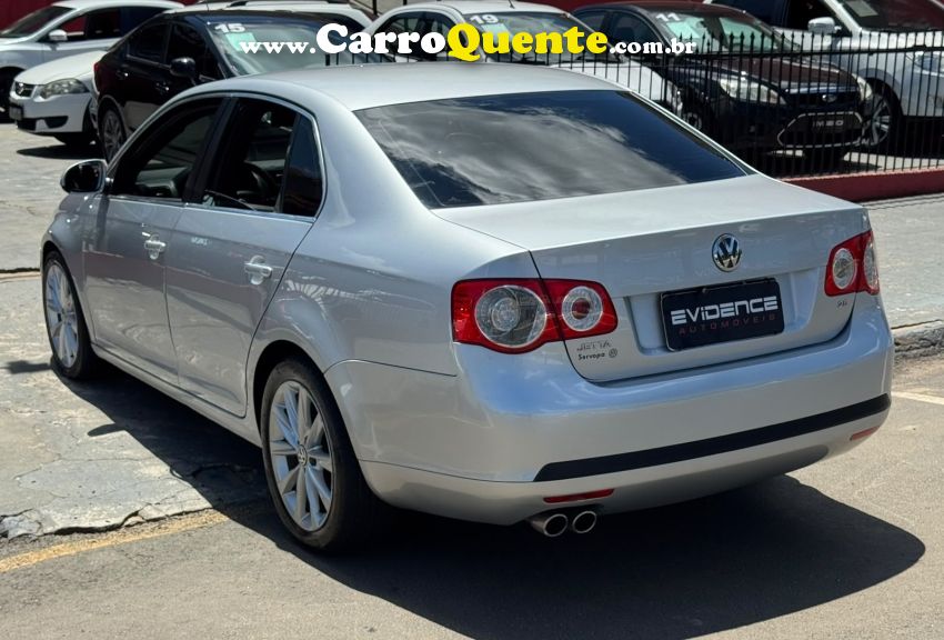 Volkswagen JETTA 2.5 I 20V 150CV GASOLINA 4P TIPTRONIC - Loja