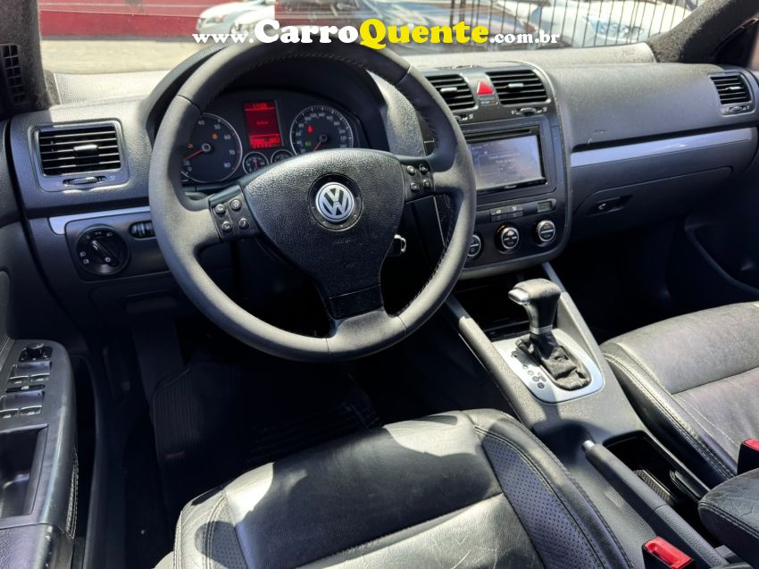 Volkswagen JETTA 2.5 I 20V 150CV GASOLINA 4P TIPTRONIC - Loja