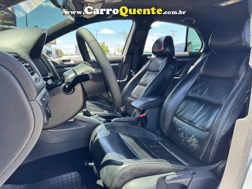 Volkswagen JETTA 2.5 I 20V 150CV GASOLINA 4P TIPTRONIC - Loja