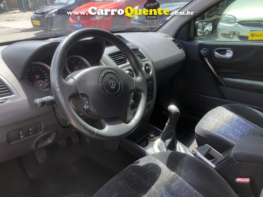 Renault MEGANE 1.6 DYNAMIQUE 16V FLEX 4P MANUAL - Loja