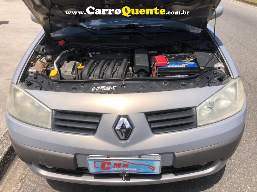 Renault MEGANE 1.6 DYNAMIQUE 16V FLEX 4P MANUAL - Loja