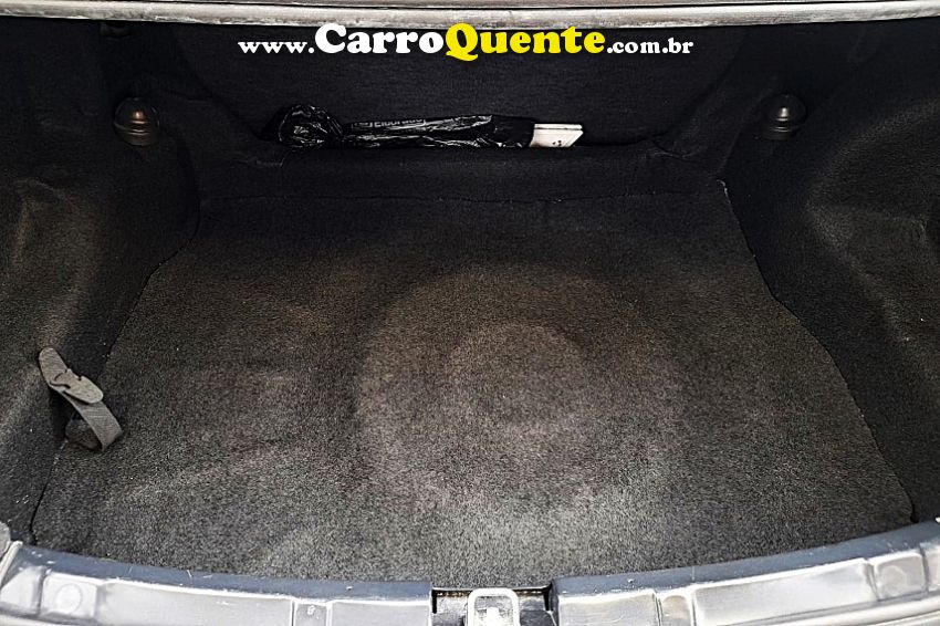 Chevrolet CLASSIC 1.0 MPFI LS 8V FLEX 4P MANUAL - Loja
