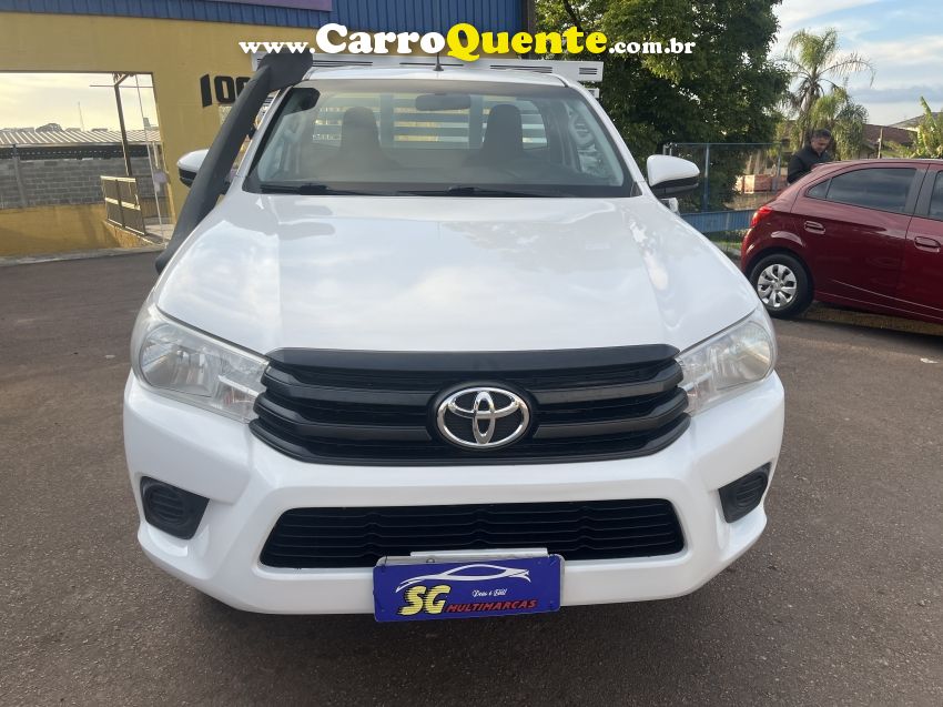 Toyota HILUX 2.8 4X4 CS 16V TURBO DIESEL 2P MANUAL - Loja