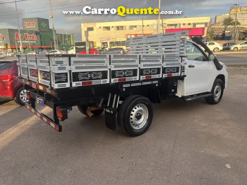 Toyota HILUX 2.8 4X4 CS 16V TURBO DIESEL 2P MANUAL - Loja