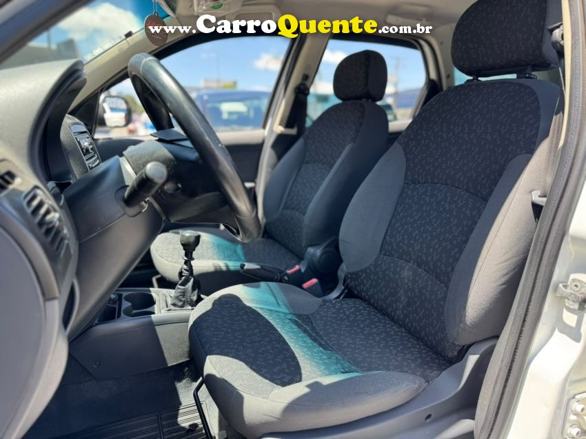 Fiat PALIO 1.6 TREKKING WEEKEND 16V FLEX 4P MANUAL - Loja