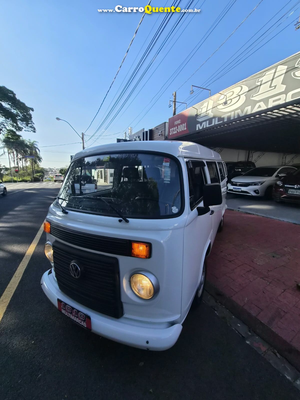 VOLKSWAGEN KOMBI 1.4 MI STD LOTACÃO 8V 2013 - Loja
