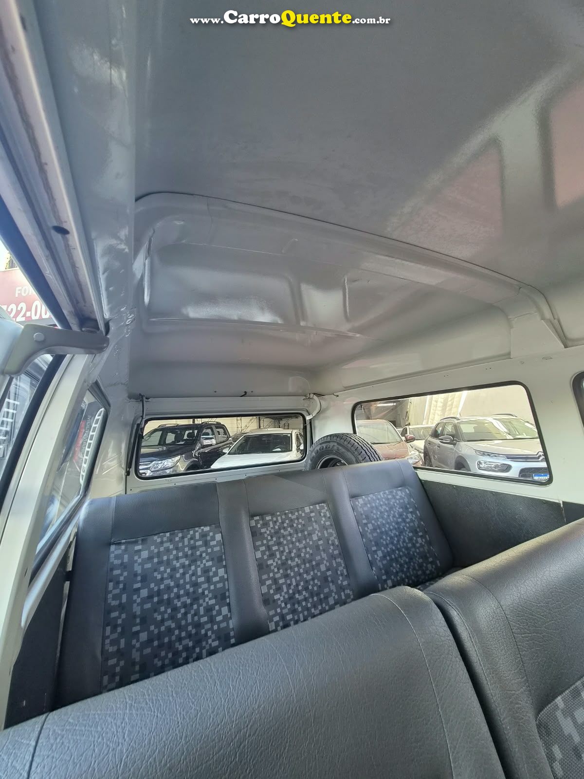 VOLKSWAGEN KOMBI 1.4 MI STD LOTACÃO 8V 2013 - Loja