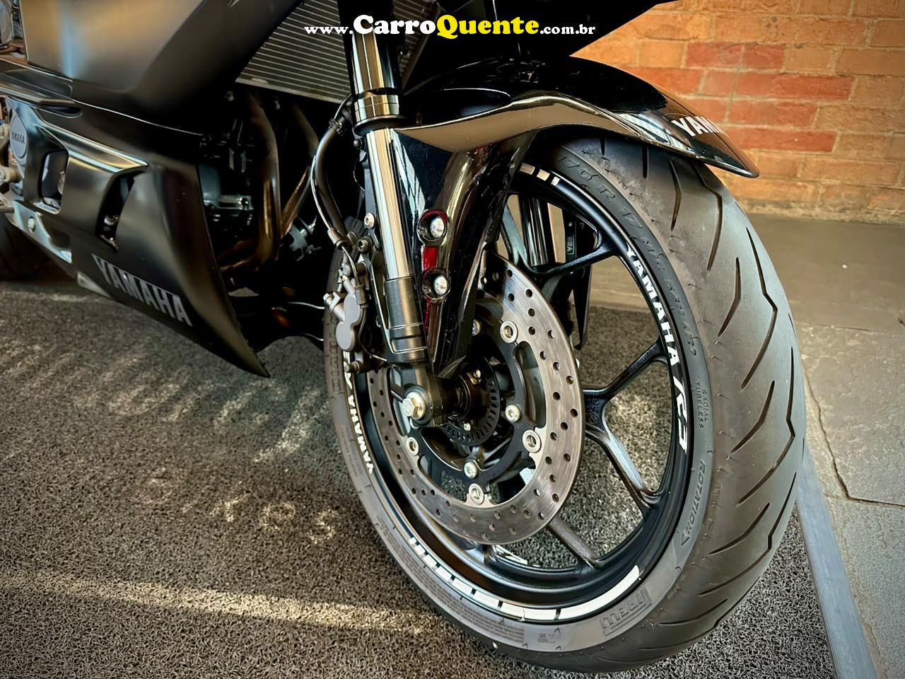 YAMAHA YZF R3 ABS CONNECTED 2026 - Loja