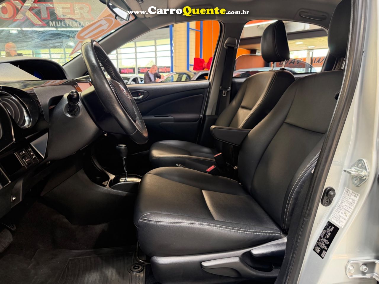 TOYOTA ETIOS 1.5 XLS SEDAN 16V 2017 - Loja